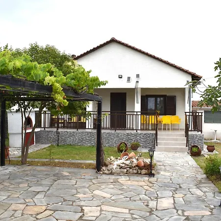 Maria's House With Garden & Bbq בית נופש