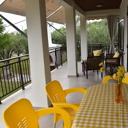 Holiday home Maria's House With Garden & Bbq Nea Kallikrateia